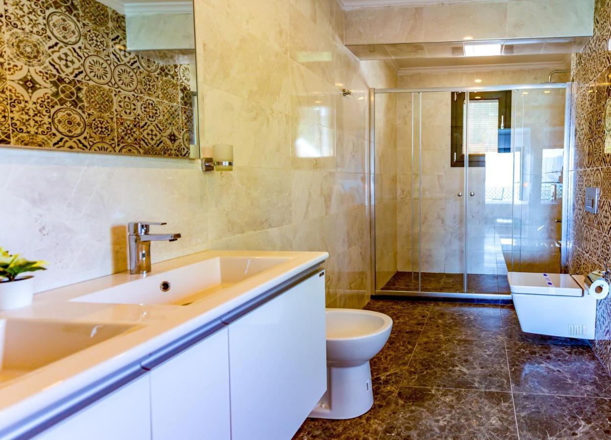 Beacon Hill Suites 阿奇亚卡 外观 照片